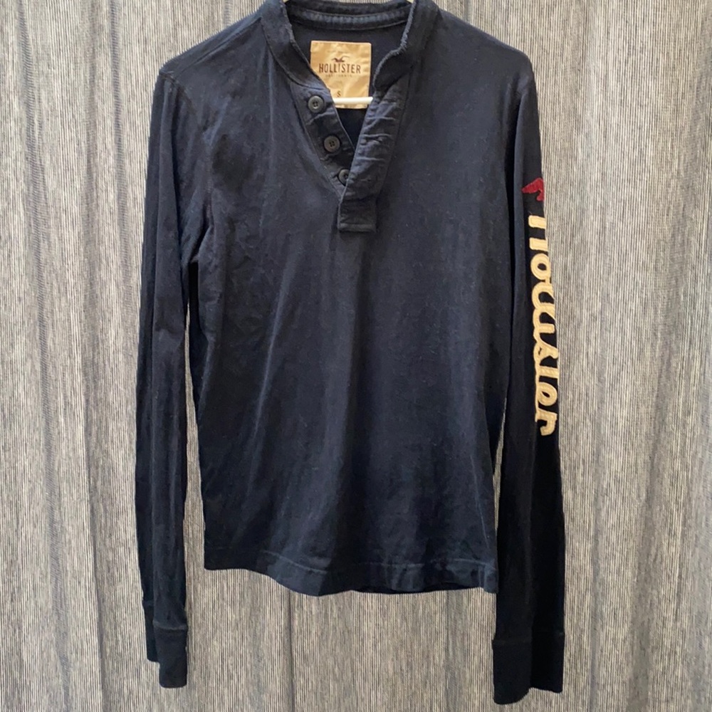 Hollister Men’s Long Sleeve